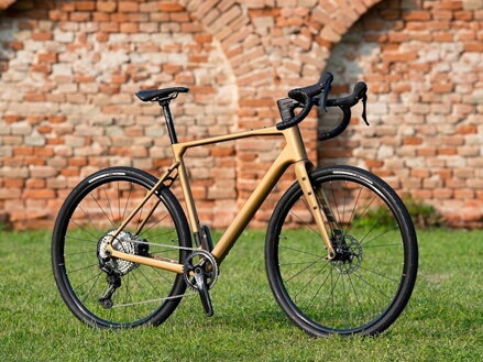 BICYKEL AUTHOR GURU 2.0 2025 MATNÁ ZLATÁ