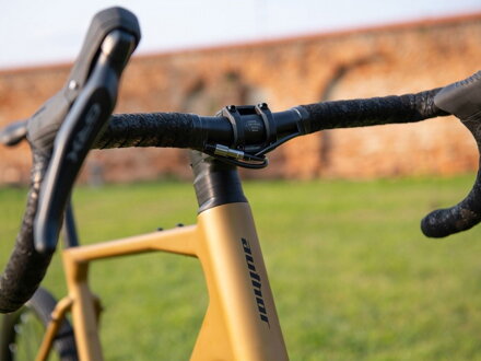 BICYKEL AUTHOR GURU 2.0 2025 MATNÁ ZLATÁ