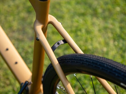 BICYKEL AUTHOR GURU 2.0 2025 MATNÁ ZLATÁ
